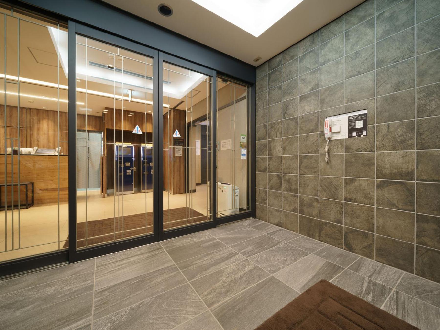 Super Hotel Chiba Ekimae Екстер'єр фото