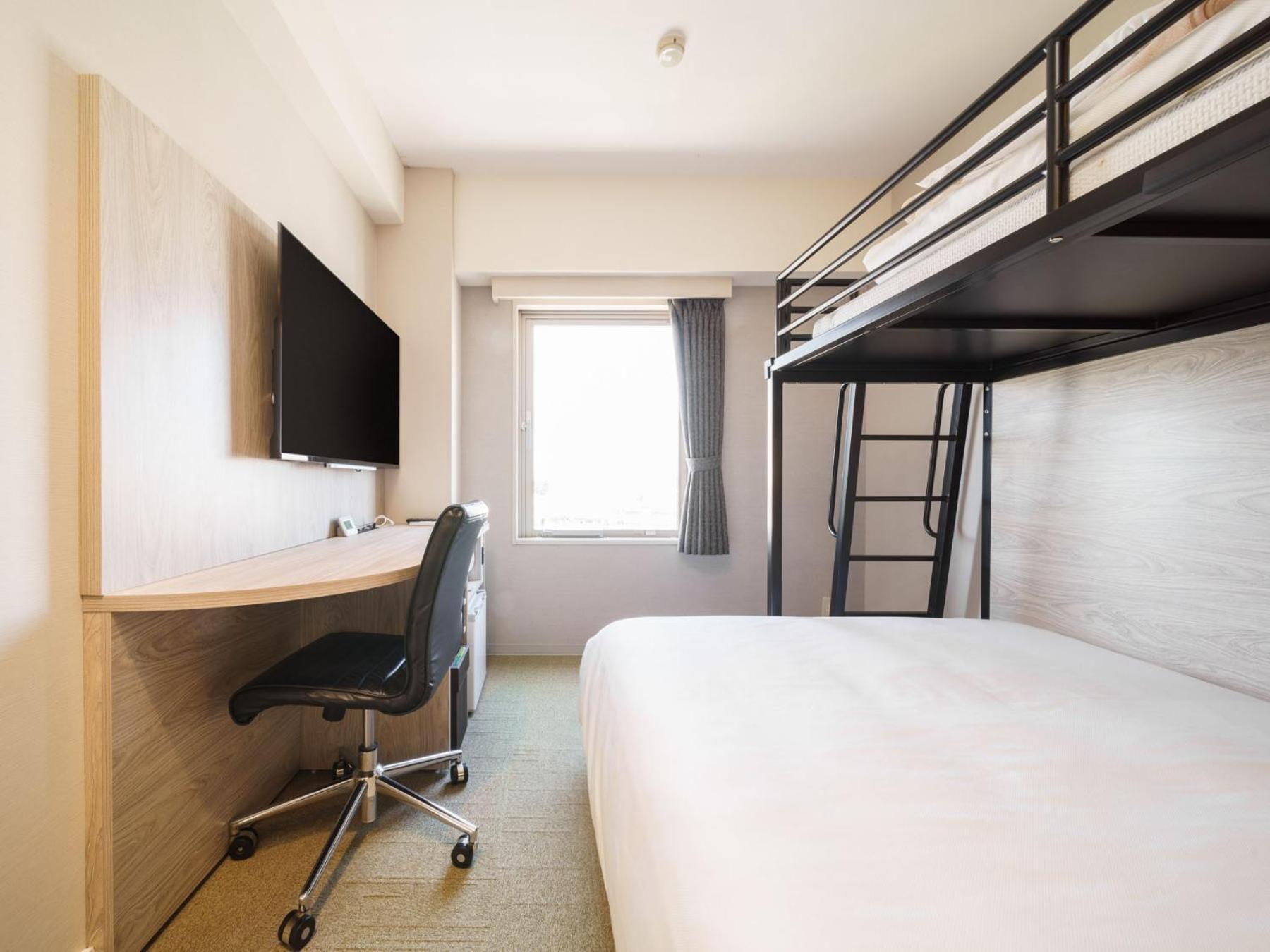 Super Hotel Chiba Ekimae Екстер'єр фото