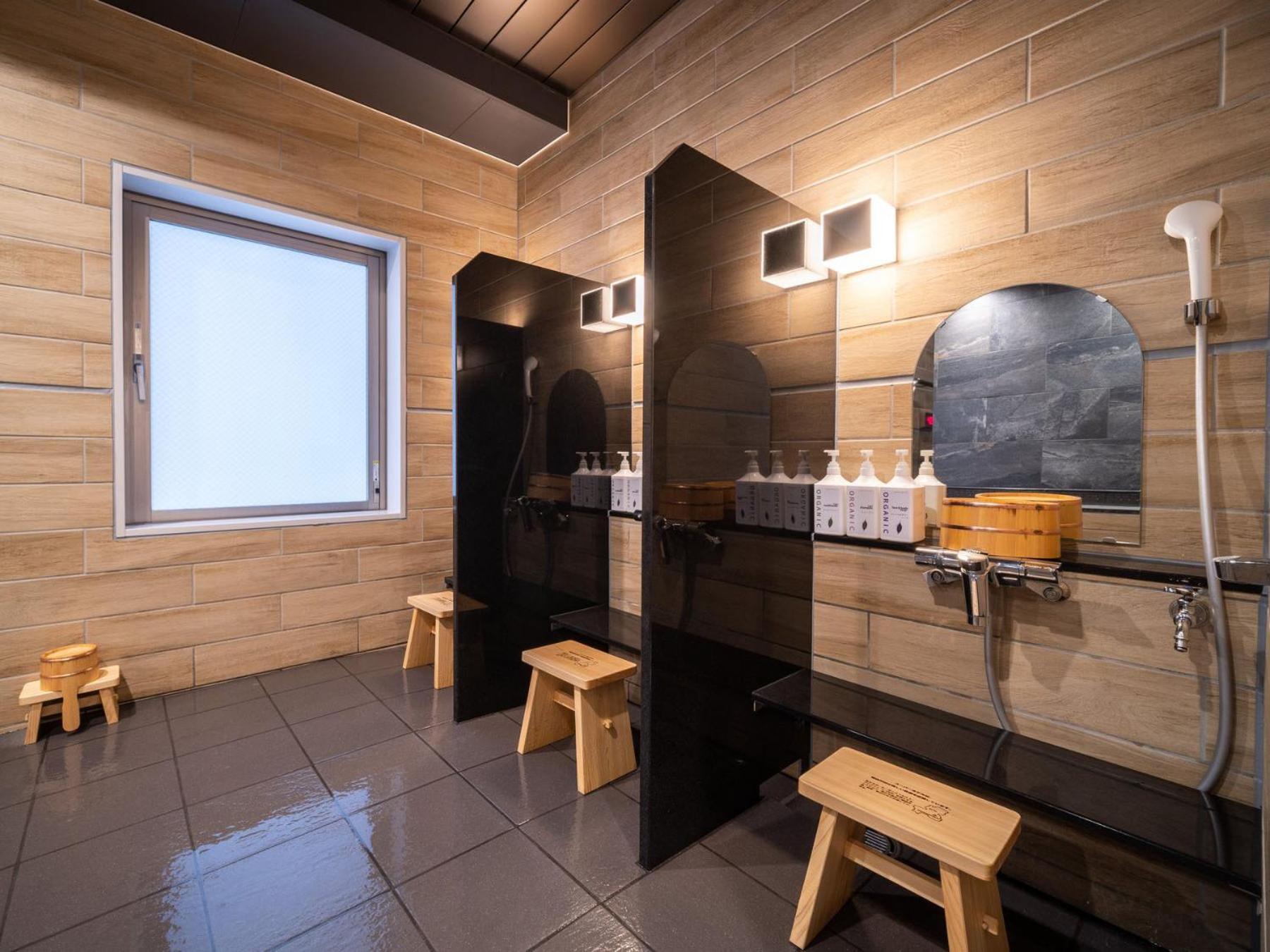 Super Hotel Chiba Ekimae Екстер'єр фото